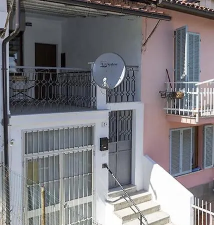 Maison Rouge Apartamento *